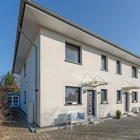 De Hueues Achtern Sandlid Haus A Bosau